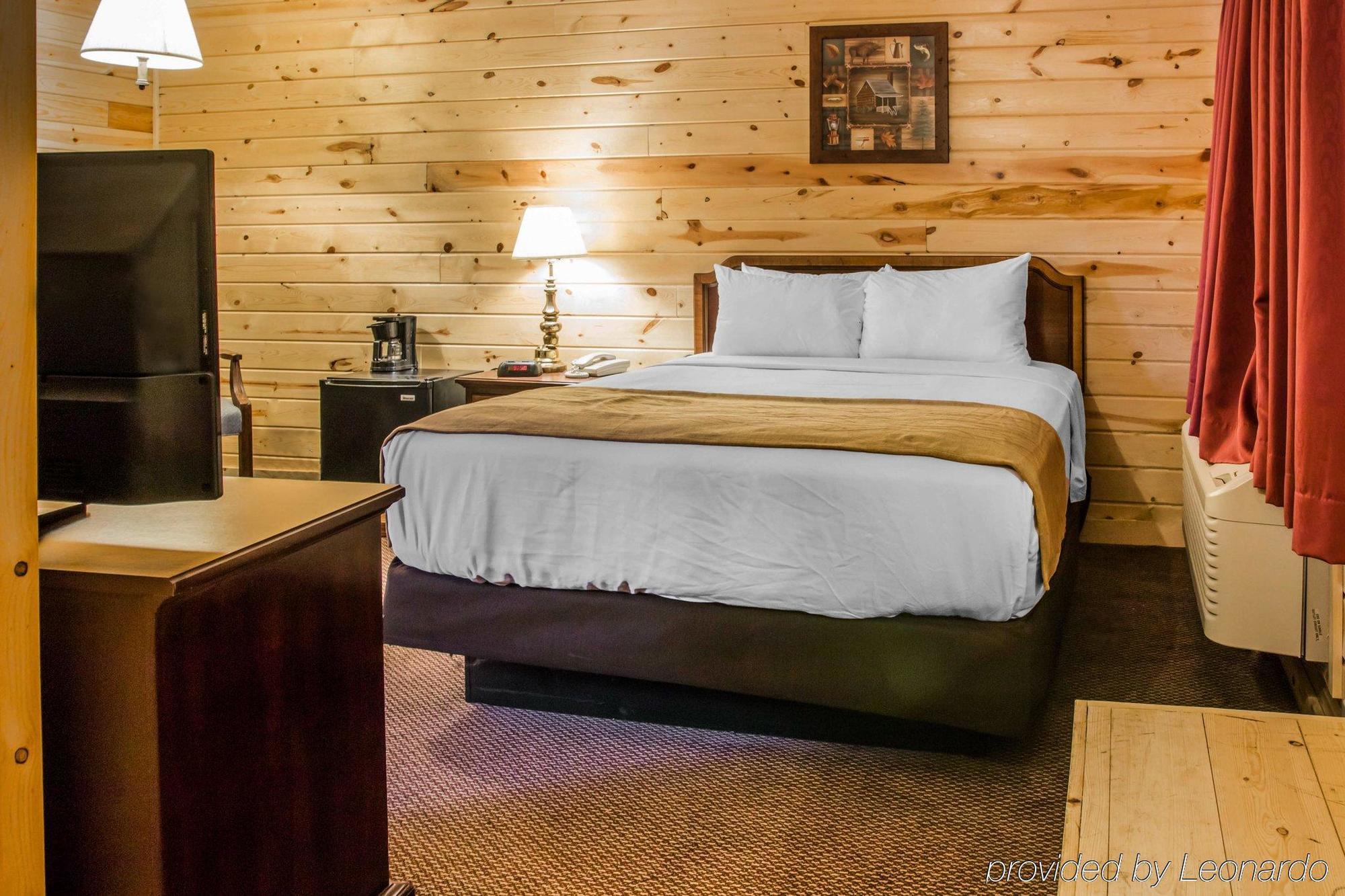 Econo Lodge Bayview Mackinaw City Ngoại thất bức ảnh
