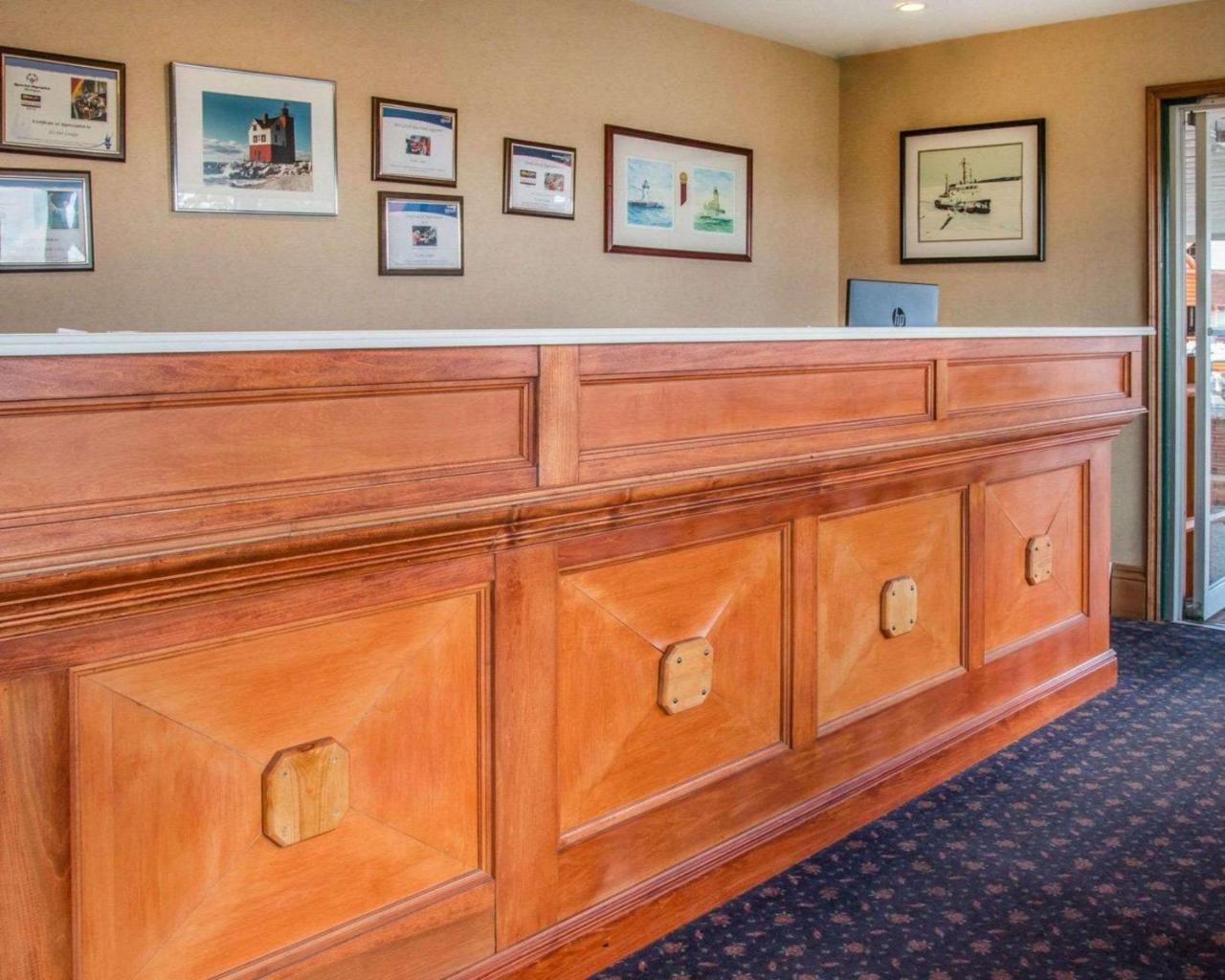 Econo Lodge Bayview Mackinaw City Ngoại thất bức ảnh